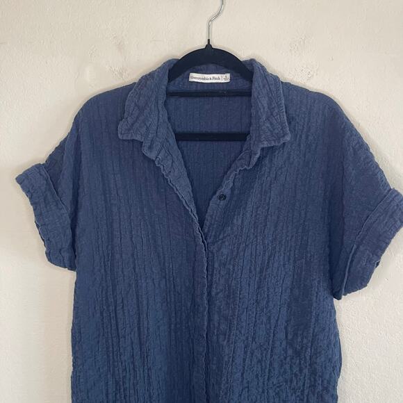 Abercrombie & Fitch Textured Button-Through Shirt Dress Blue Collared - Size S - Picture 3 of 5